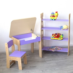 Drewniany stolik dziecięcy z krzesełkiem i półką